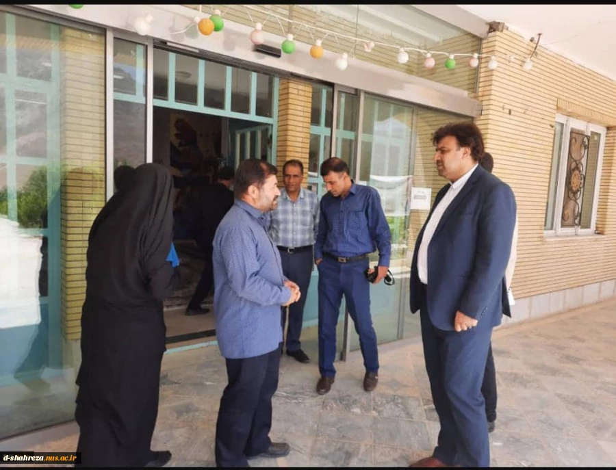 نشست صمیمی دکتر خسرویان با اساتید، کارکنان و دانشجویان آموزشکده فنی و حرفه‌ای خوانسار 4